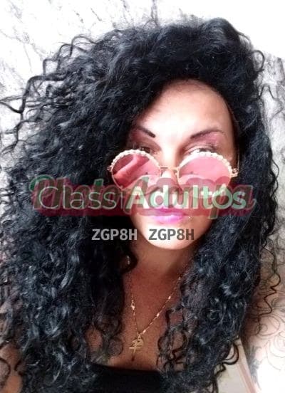 Débora — travesti em Araruama