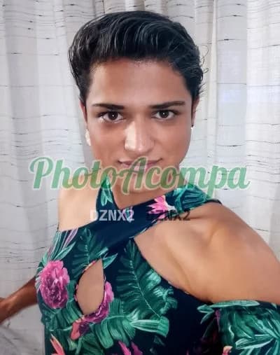 Travesti acompanhante em Porto Alegre — beijo na boca, foto 4 de Estela