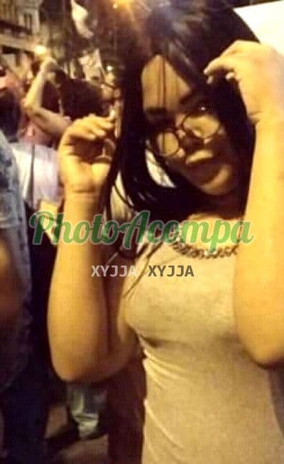Travesti acompanhante em Olinda com beijo grego (2) — Gaby