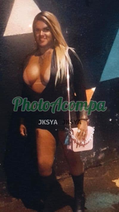Travesti acompanhante em Niterói — garganta profunda, foto 4 de Gaby