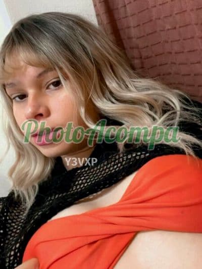 Travesti acompanhante em Rio de Janeiro com beijo grego (4) — Giih