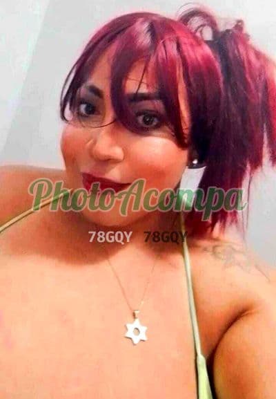 Travesti acompanhante em Duque de Caxias com beijo na boca (2) — Hadassa