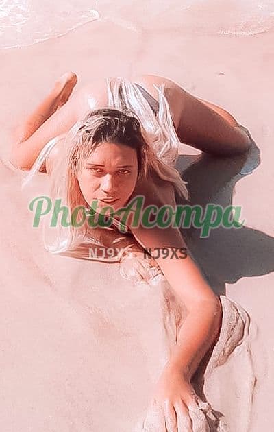 Travesti acompanhante em Fortaleza — beijo na boca, foto 2 de Hellen