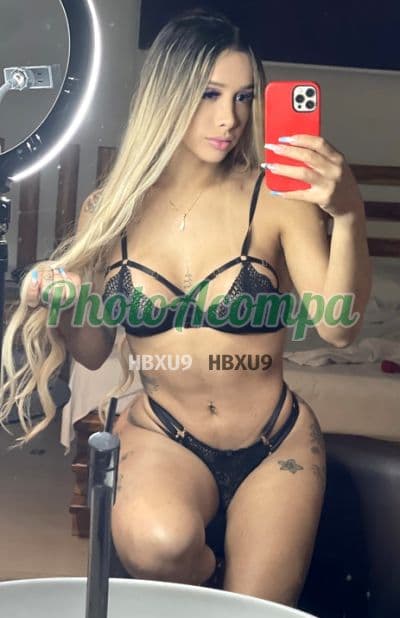 Travesti acompanhante em São Paulo com beijo na boca (2) — Imola
