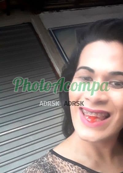 Travesti acompanhante em Rio de Janeiro com beijo grego (2) — Isis