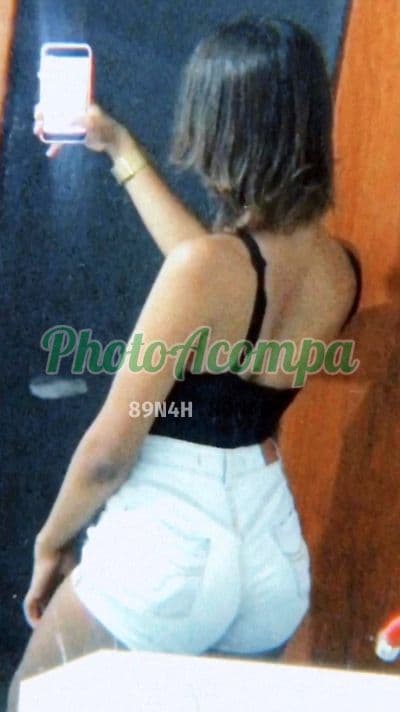 Foto 2: Travesti acompanhante em Cabo Frio — beijo na boca, Júlia