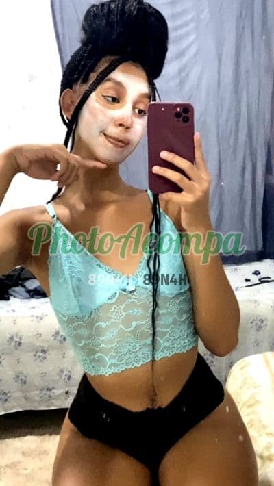Foto 4: Travesti acompanhante em Cabo Frio — beijo na boca, Júlia
