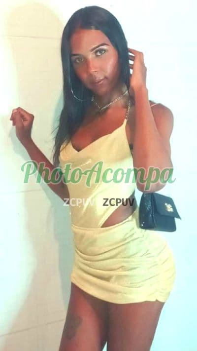 Travesti acompanhante em Nova Iguaçu com beijo na boca (2) — Júlia