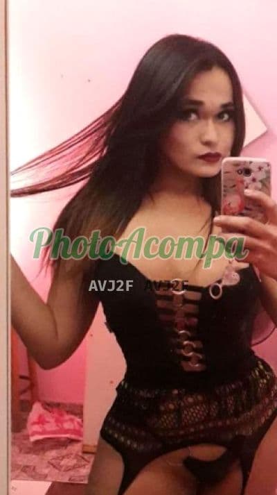 Foto 2: Travesti acompanhante em Salvador — beijo na boca, Júlia