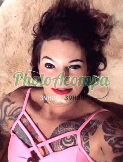 Foto 4: Travesti acompanhante em Guarujá — oral natural, Júlia
