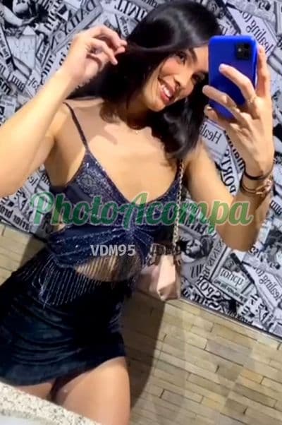 Foto 6: Travesti acompanhante em Manaus — beijo na boca, Júlia