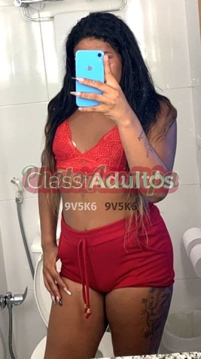 Julinha — travesti e acompanhante trans em São João de Meriti