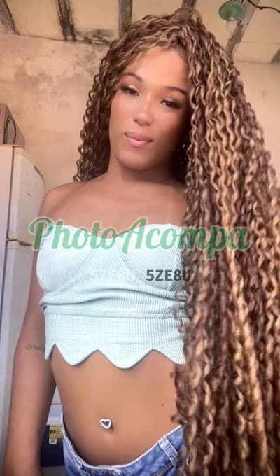Travesti acompanhante em Jaboatão dos Guararapes — beijo na boca, foto 2 de Julinha