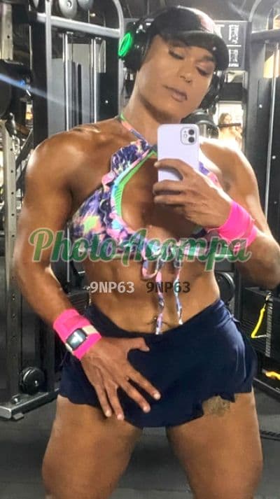 Travesti acompanhante em Florianópolis — beijo grego, foto 4 de Kamilla
