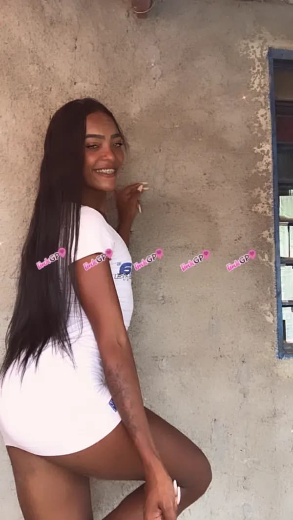 Travesti acompanhante em Itaguaí com atende casal (2) — Kariocca