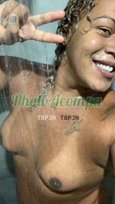 Travesti acompanhante em Três Lagoas com beijo grego (2) — Kelly