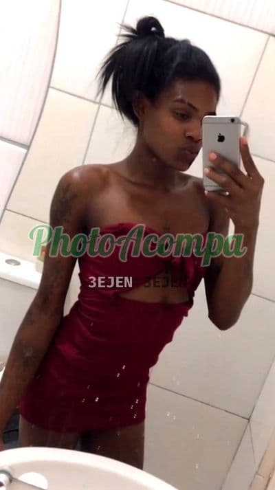 Travesti acompanhante foto verificada em Praia Grande (3) — Lara