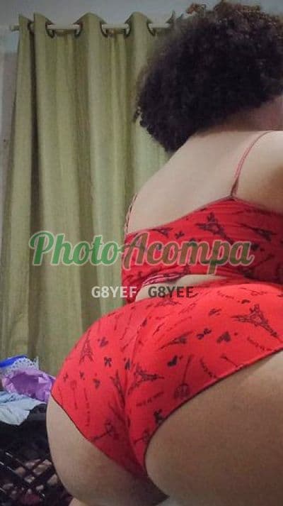 Travesti acompanhante em Manaus com beijo na boca (2) — Lari