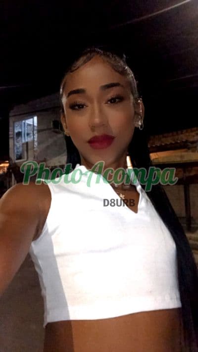 Travesti acompanhante em Porto Alegre com beijo na boca (2) — Latih