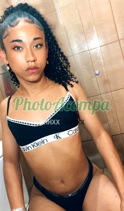 Travesti acompanhante em Porto Alegre — beijo na boca, foto 6 de Latihb