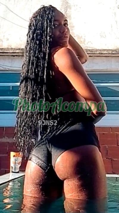 Foto 2: Travesti acompanhante em Itaguaí — beijo na boca, Layla