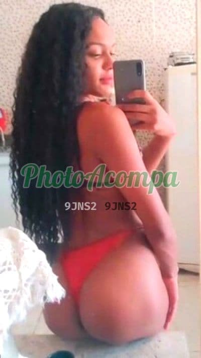 Travesti acompanhante em Itaguaí com beijo na boca (6) — Layla
