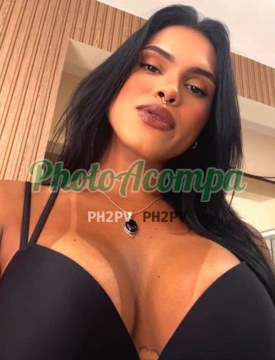 Travesti acompanhante em Rio de Janeiro com beijo grego (2) — Lorena