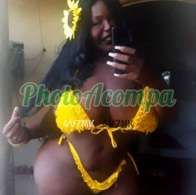 Travesti acompanhante em Nova Iguaçu com beijo na boca (2) — Maria