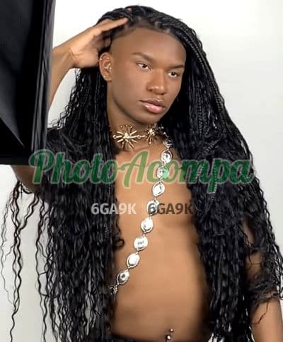 Travesti acompanhante em Rio de Janeiro com beijo grego (2) — Mia