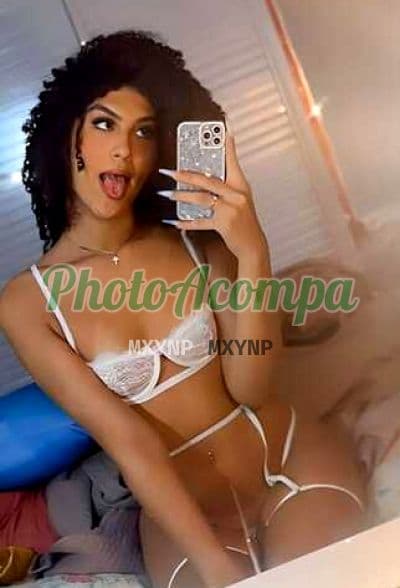 Travesti acompanhante em Porto Alegre — beijo na boca, foto 2 de Mirelly