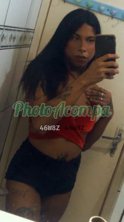 Travesti acompanhante em Recife — beijo na boca, foto 2 de Naomi