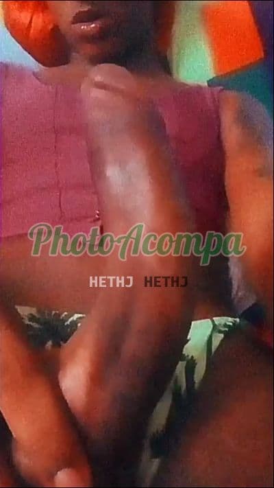 Foto 4: Travesti acompanhante em Salvador — oral natural, Pérola