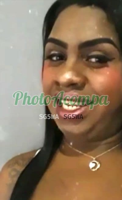 Travesti acompanhante em São Paulo com beijo na boca (2) — Pérola