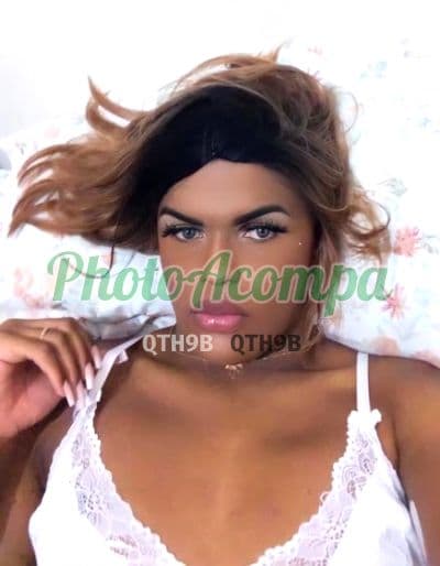 Travesti acompanhante em Rio de Janeiro com beijo na boca (2) — Pérola