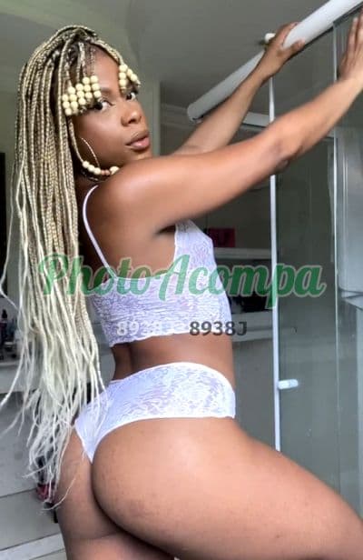 Foto 4: Travesti acompanhante em Rio de Janeiro — beijo na boca, Preta