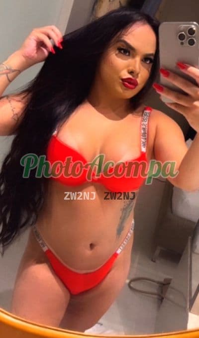 Travesti acompanhante em Rio de Janeiro com beijo grego (6) — Rafaela