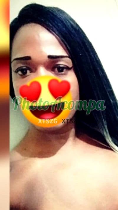 Travesti acompanhante em Rio de Janeiro com beijo grego (4) — Rayssa