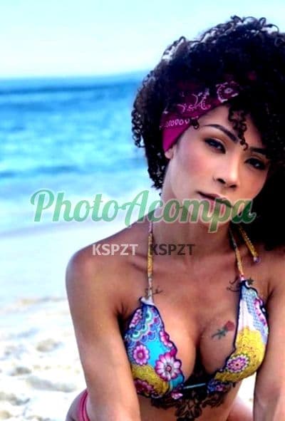 Travesti acompanhante em Rio de Janeiro — beijo na boca, foto 2 de Sarita