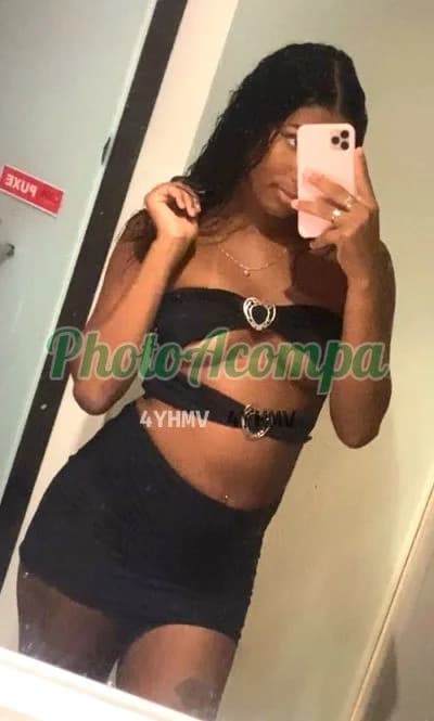 Travesti acompanhante em Recife com beijo na boca (6) — Sofia