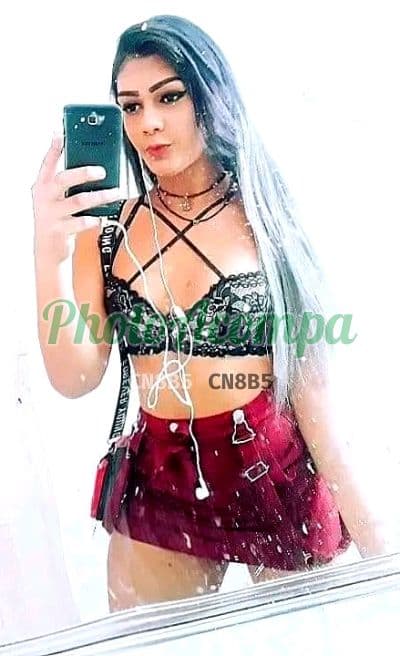 Travesti acompanhante em Araras com beijo na boca (2) — Sophia