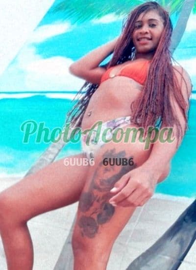 Travesti acompanhante em ABC Paulista com beijo grego (2) — Tchiphany