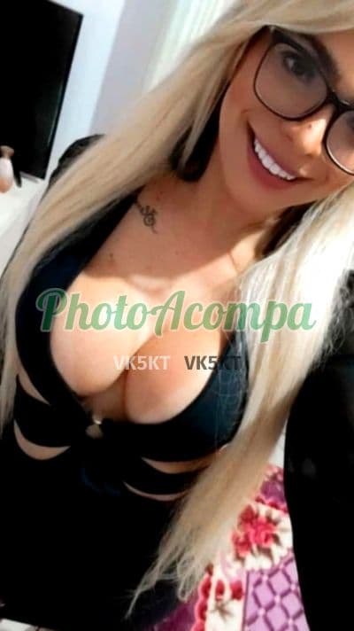 Travesti acompanhante em Curitiba com beijo grego (4) — Valesca