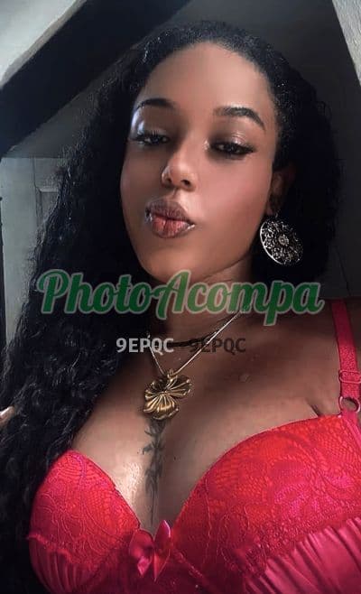 Travesti acompanhante em Salvador com beijo na boca (2) — Veneno