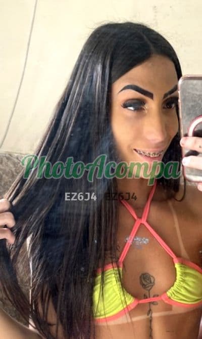 Travesti acompanhante em Rio de Janeiro com oral sem camisinha (4) — Victória