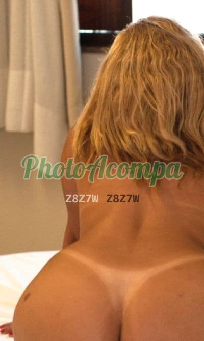 Acompanhante em Balneário Camboriú com beijo na boca (2) — Acompanhante
