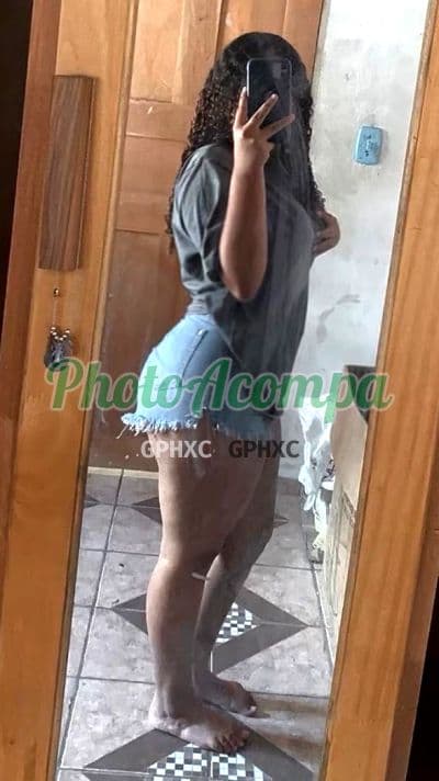 Acompanhante de seios naturais em Salvador (5) — Ana