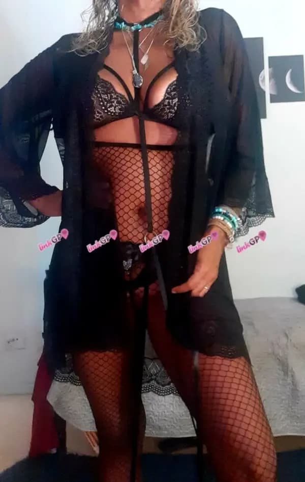 Acompanhante em Rio de Janeiro com masturbação ao vivo (6) — Aparada Molhadinha