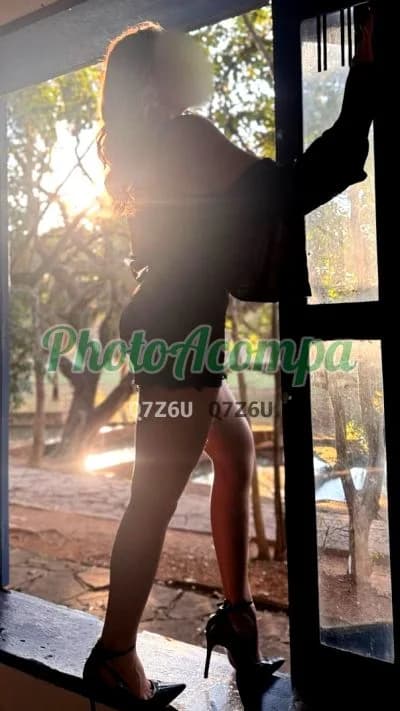 Acompanhante loira em Campinas, foto 3 de Aurora Perignon