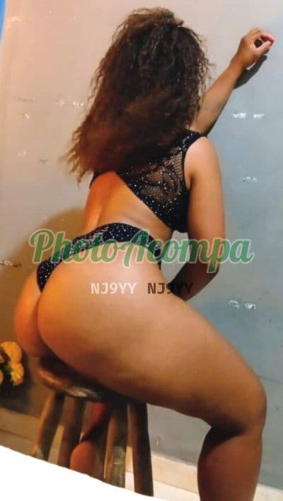 Acompanhante em Rio das Ostras com beijo grego (2) — Ayla Victoria