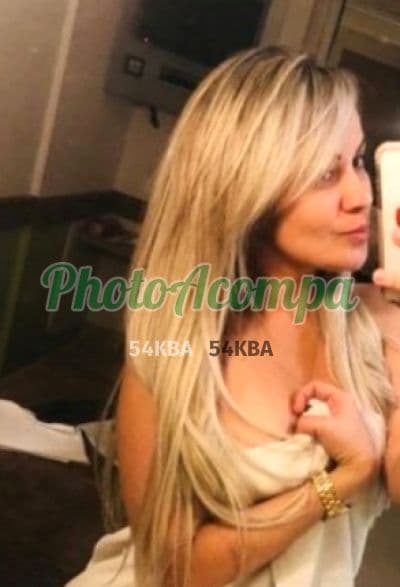 Acompanhante em Salvador com beijo na boca (2) — Beatriz